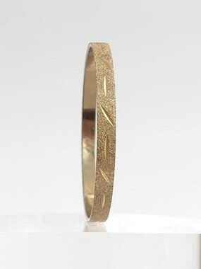 Gold Toned Geometric Textured Vintage 80's Style Bangle Bracelet
